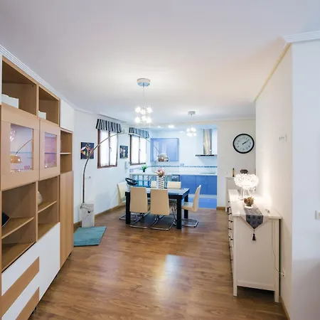 Centrico Apartment *